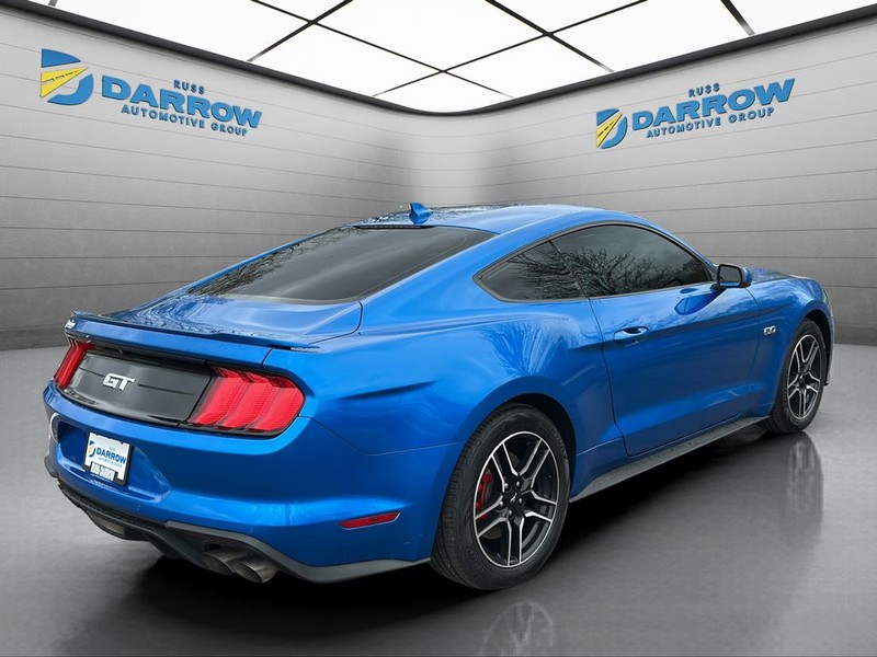 Ford Mustang Vehicle Full-screen Gallery Image 5