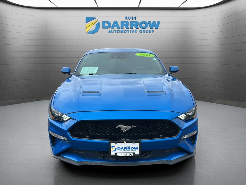 Ford Mustang Vehicle Full-screen Gallery Image 8