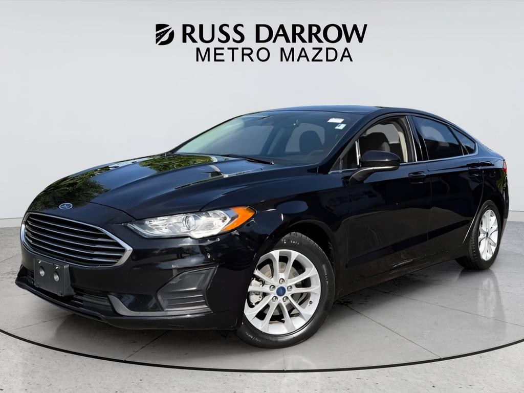 Ford Fusion Vehicle Full-screen Gallery Image 01