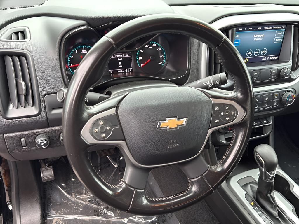 Chevrolet Colorado Vehicle Full-screen Gallery Image 12