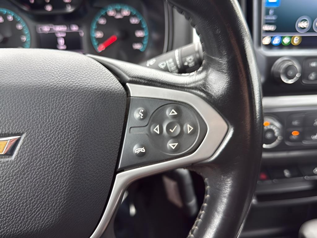 Chevrolet Colorado Vehicle Full-screen Gallery Image 16
