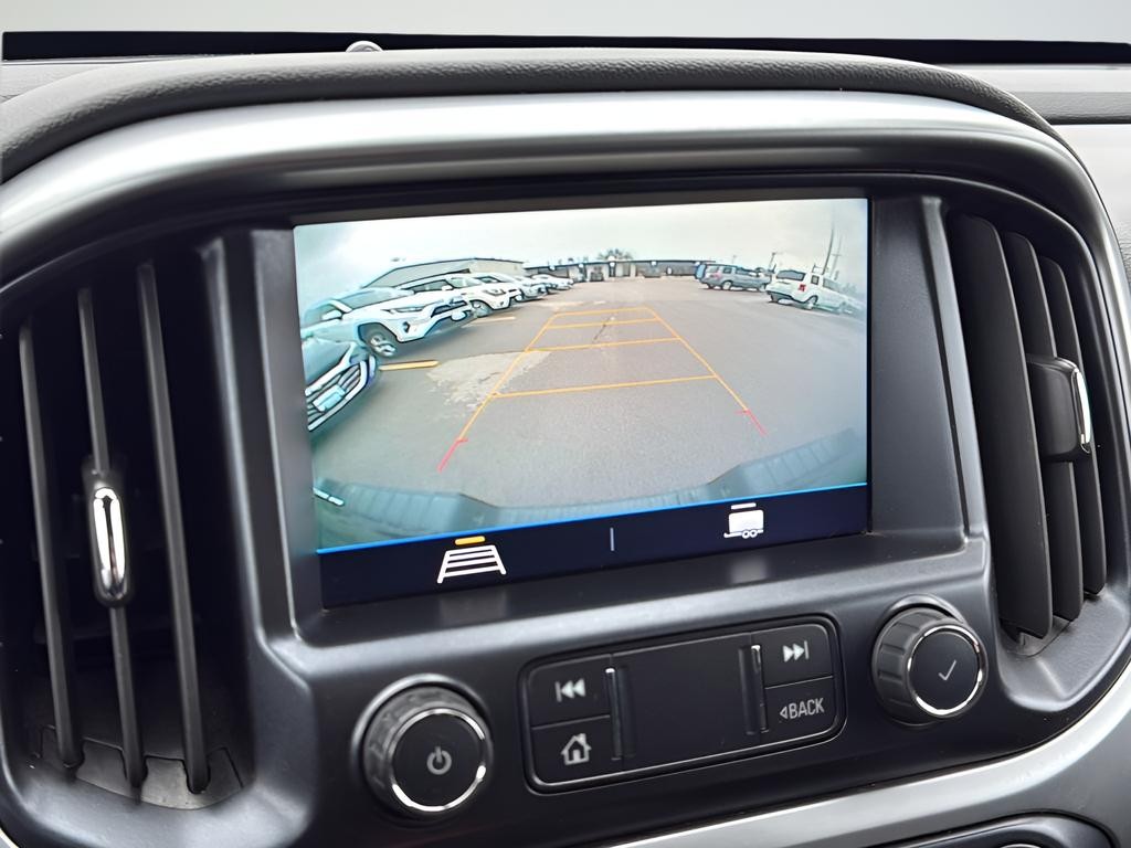Chevrolet Colorado Vehicle Full-screen Gallery Image 19