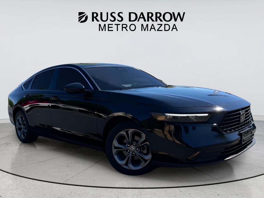 Honda Accord Sedan Vehicle Full-screen Gallery Image 07