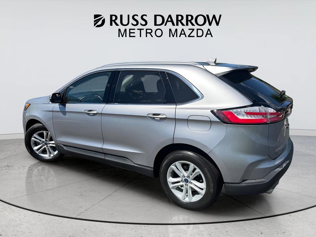 Ford Edge Vehicle Full-screen Gallery Image 03