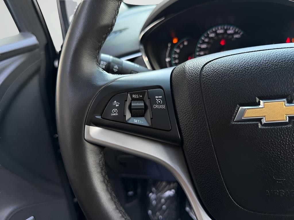 Chevrolet Trax Vehicle Full-screen Gallery Image 12