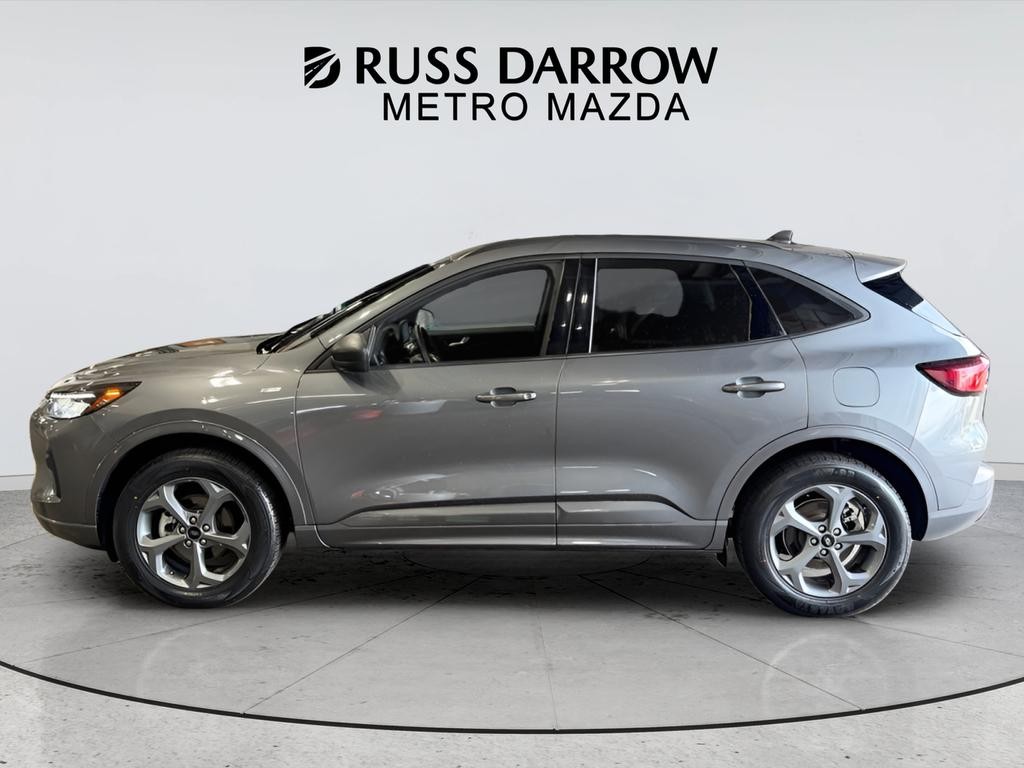 Ford Escape Vehicle Full-screen Gallery Image 02