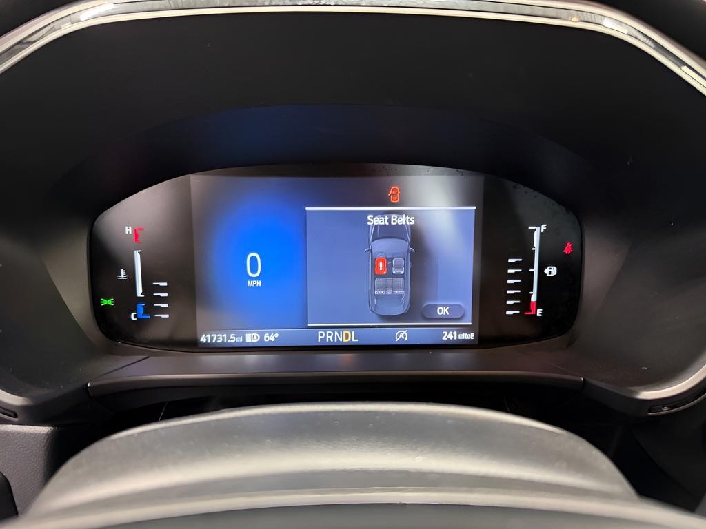 Ford Escape Vehicle Full-screen Gallery Image 15