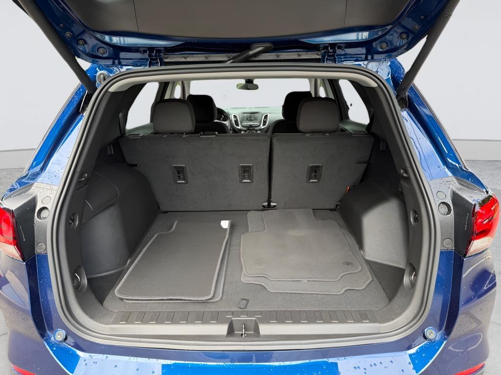 Chevrolet Equinox Vehicle Full-screen Gallery Image 31