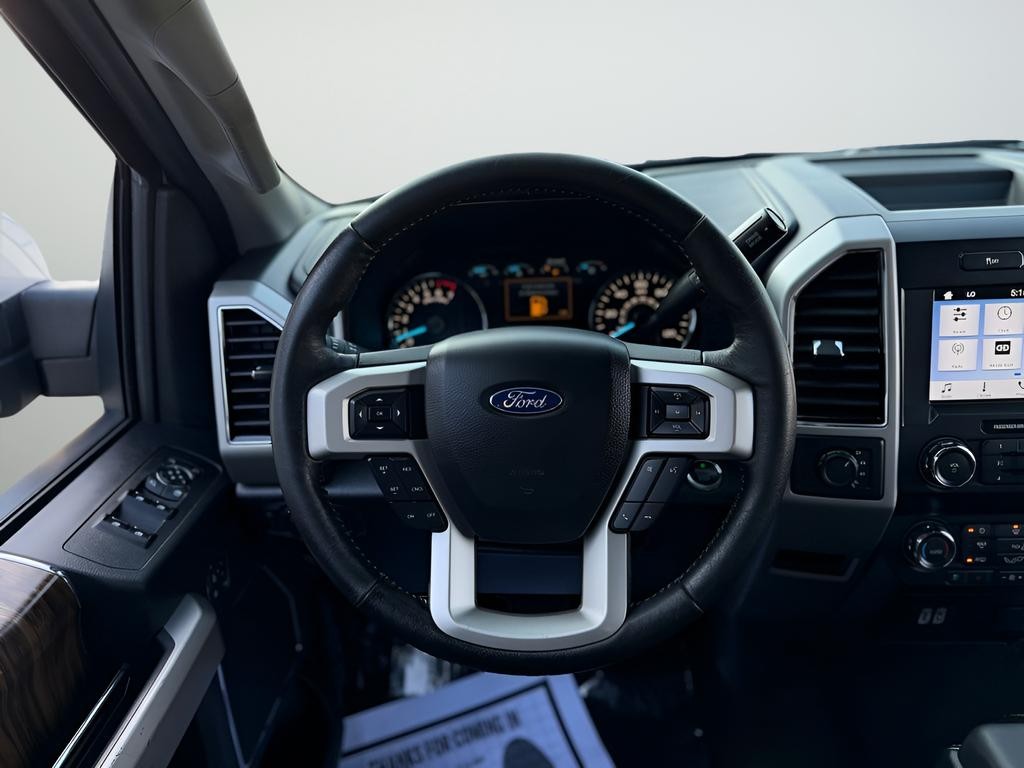 Ford F-150 Vehicle Full-screen Gallery Image 14