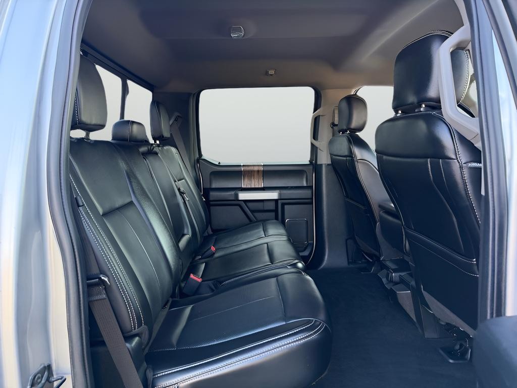 Ford F-150 Vehicle Full-screen Gallery Image 24