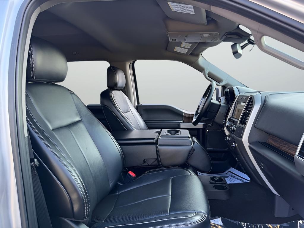 Ford F-150 Vehicle Full-screen Gallery Image 27