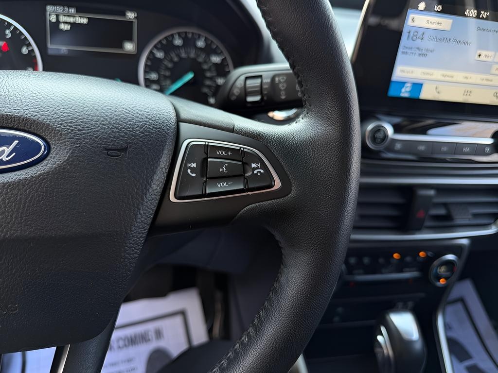 Ford EcoSport Vehicle Full-screen Gallery Image 13