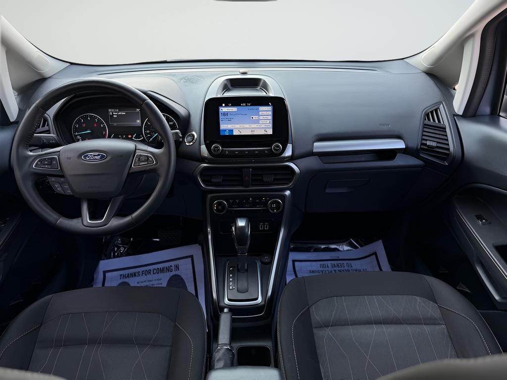 Ford EcoSport Vehicle Full-screen Gallery Image 23