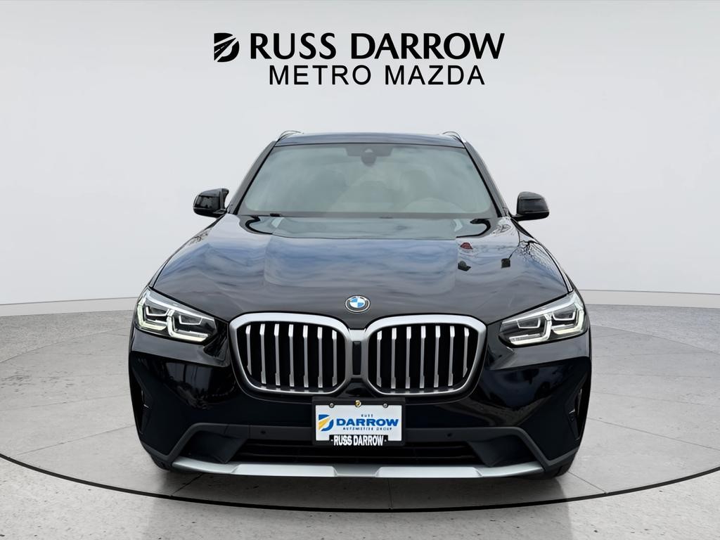 BMW X3 Vehicle Full-screen Gallery Image 08