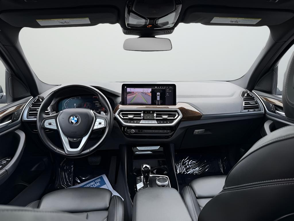 BMW X3 Vehicle Full-screen Gallery Image 20