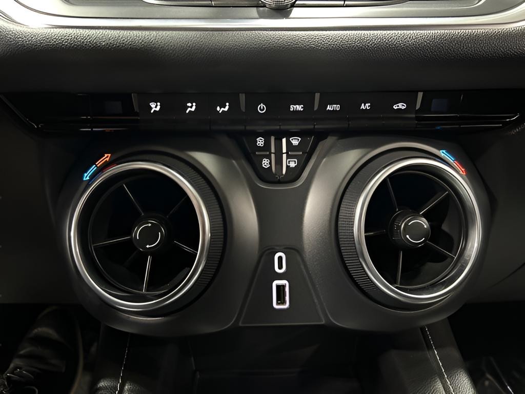 Chevrolet Blazer Vehicle Full-screen Gallery Image 18