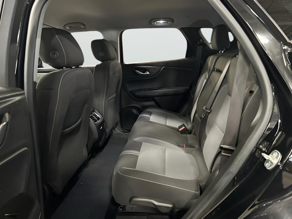 Chevrolet Blazer Vehicle Full-screen Gallery Image 21