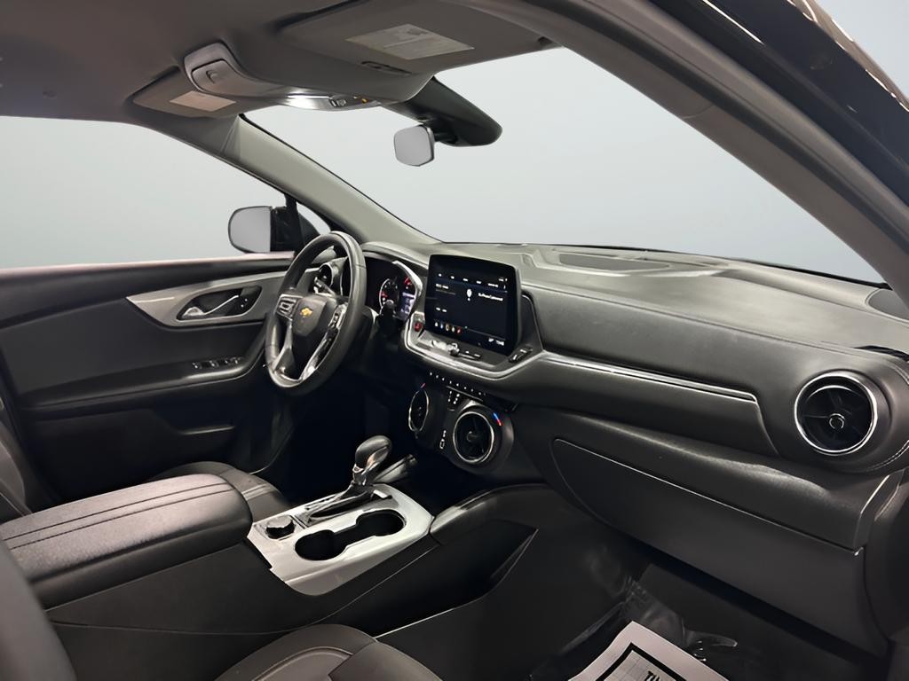 Chevrolet Blazer Vehicle Full-screen Gallery Image 30