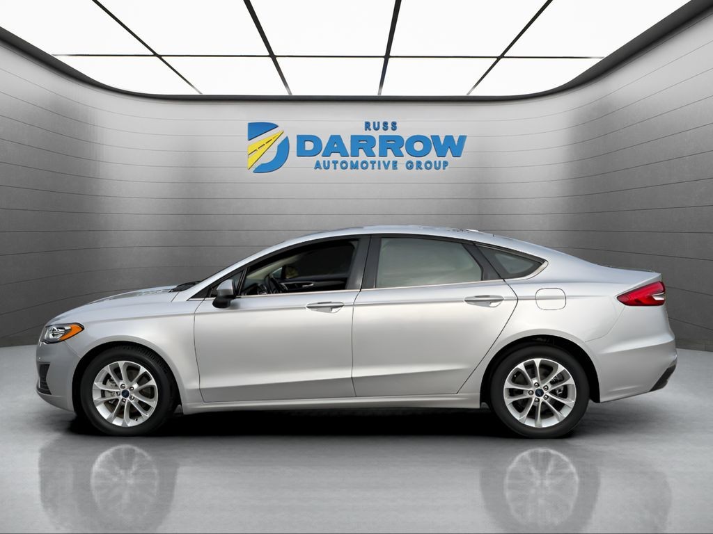 Ford Fusion Vehicle Full-screen Gallery Image 02