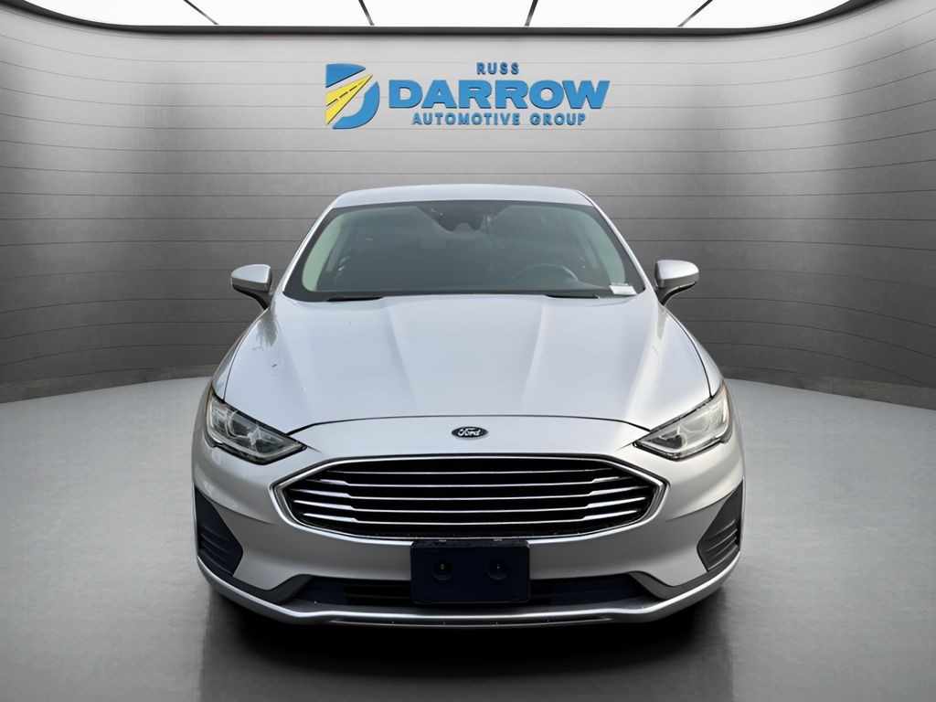 Ford Fusion Vehicle Full-screen Gallery Image 07