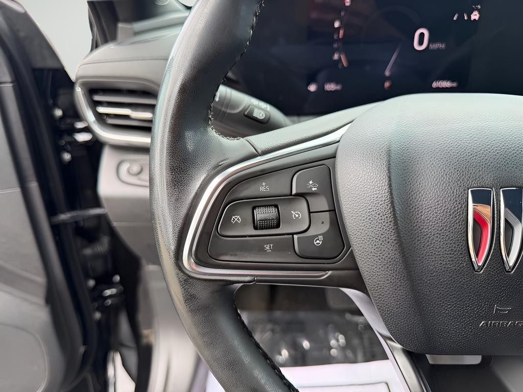 Buick Envista Vehicle Full-screen Gallery Image 11