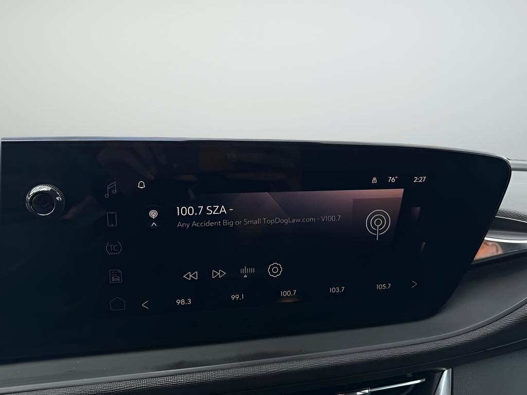 Buick Envista Vehicle Full-screen Gallery Image 14