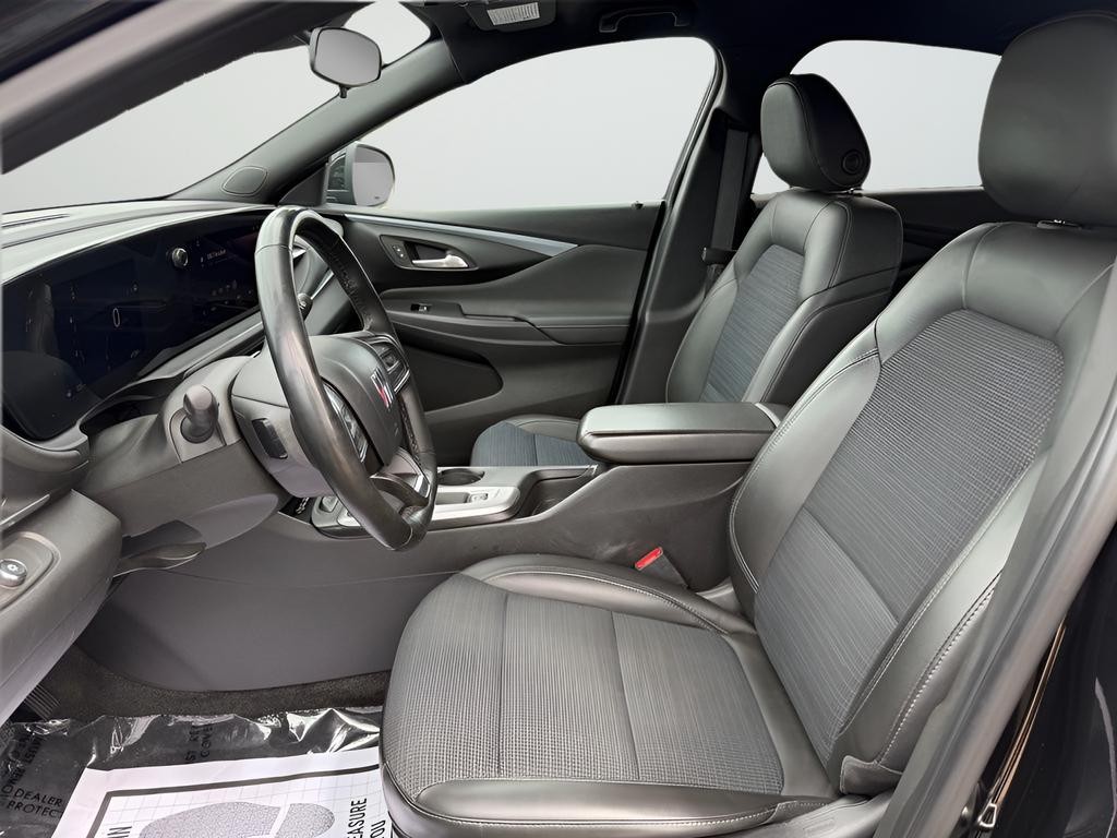 Buick Envista Vehicle Full-screen Gallery Image 19