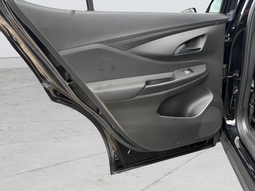 Buick Envista Vehicle Full-screen Gallery Image 20