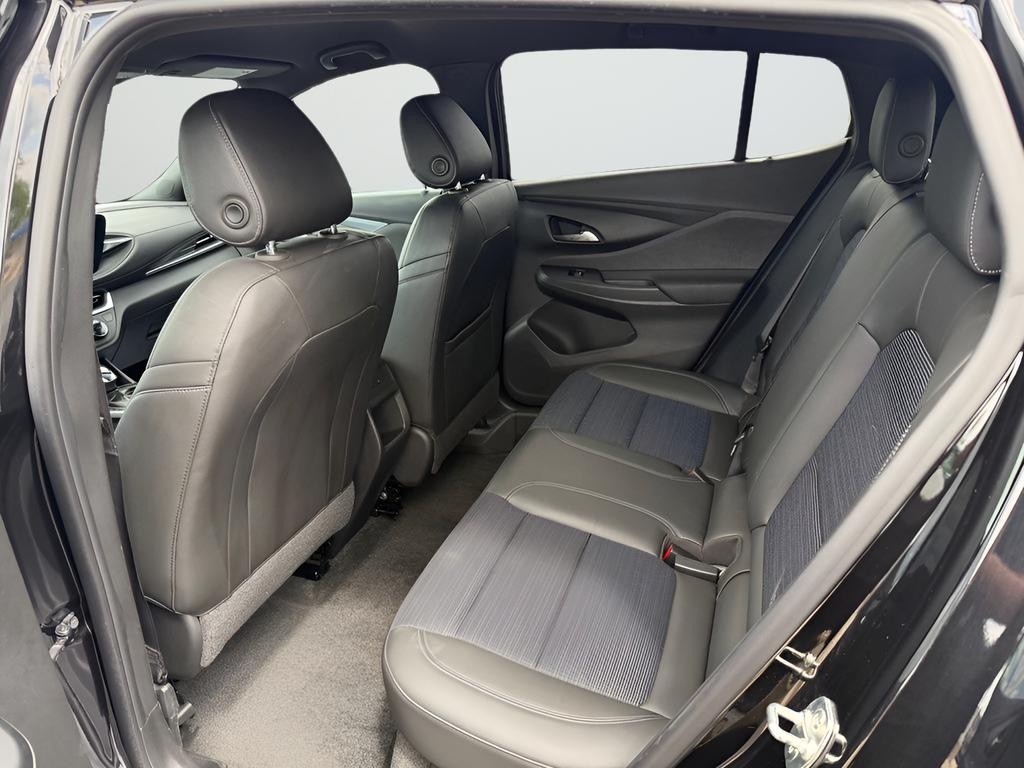 Buick Envista Vehicle Full-screen Gallery Image 21