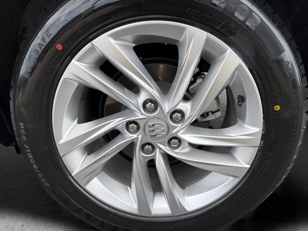 Buick Envista Vehicle Full-screen Gallery Image 29