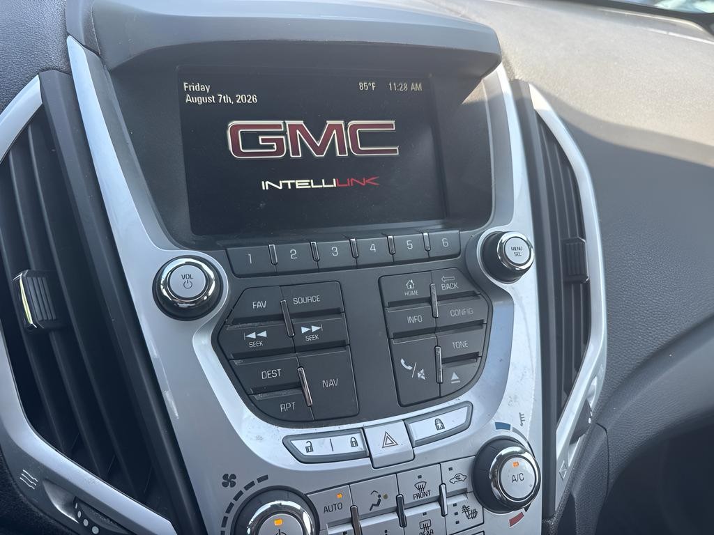 GMC Terrain Vehicle Full-screen Gallery Image 13