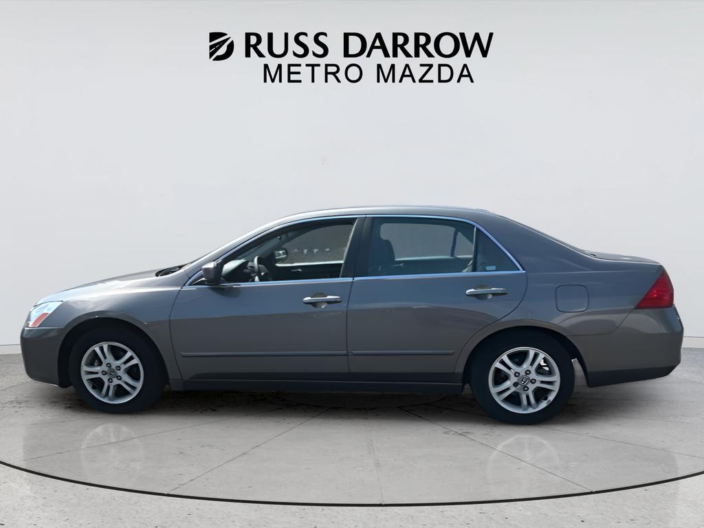 Honda Accord Sedan Vehicle Full-screen Gallery Image 02