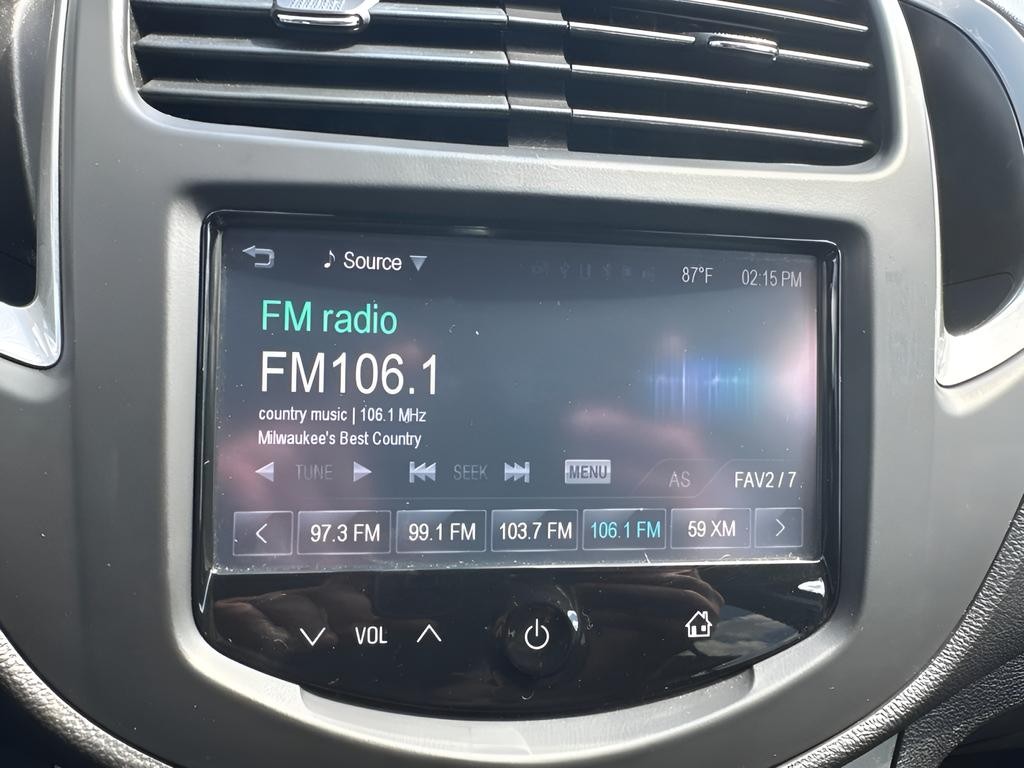 Chevrolet Trax Vehicle Full-screen Gallery Image 12