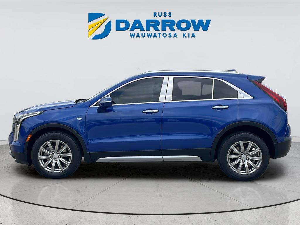 Cadillac XT4 Vehicle Full-screen Gallery Image 02