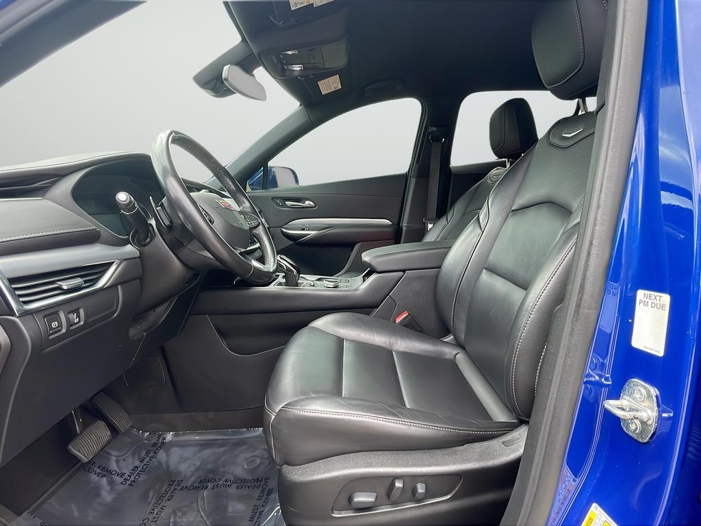 Cadillac XT4 Vehicle Full-screen Gallery Image 10