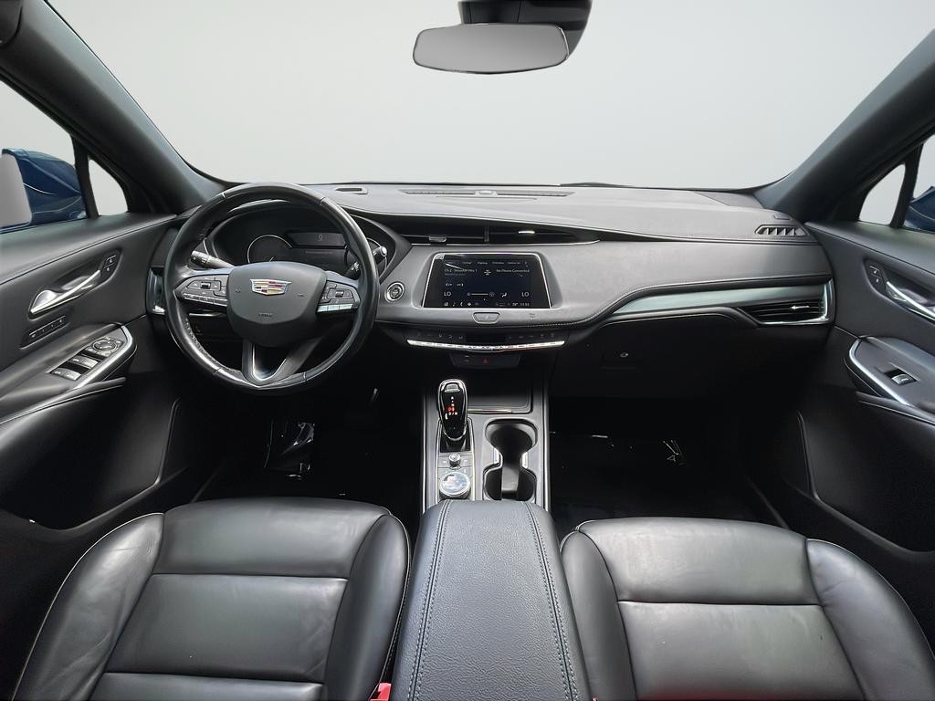 Cadillac XT4 Vehicle Full-screen Gallery Image 12