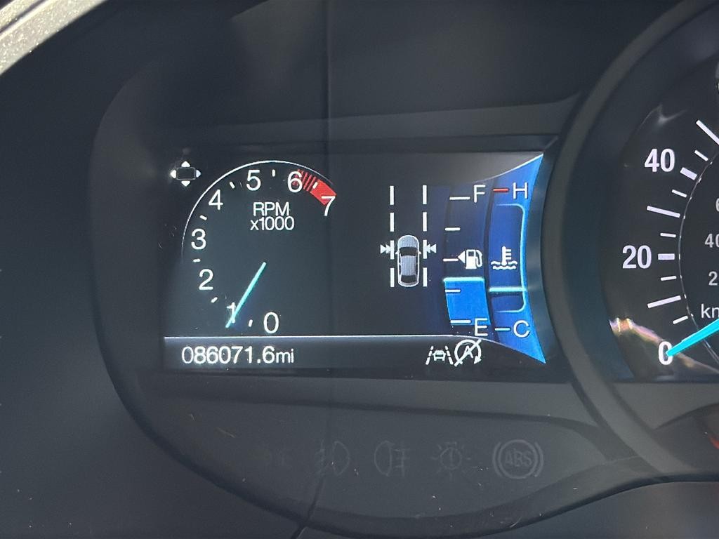 Ford Edge Vehicle Full-screen Gallery Image 09