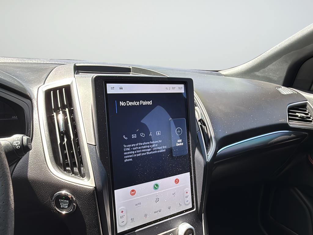 Ford Edge Vehicle Full-screen Gallery Image 19