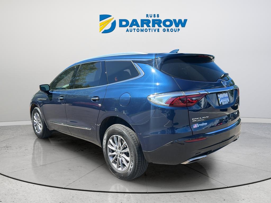 Buick Enclave Vehicle Full-screen Gallery Image 03