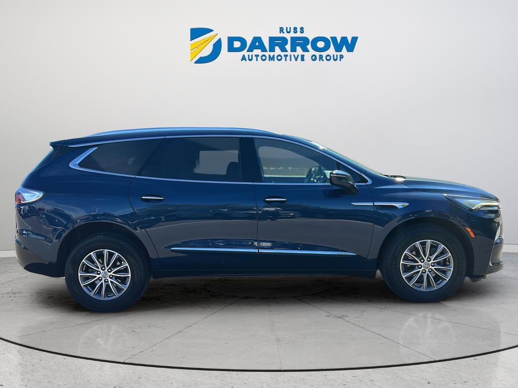 Buick Enclave Vehicle Full-screen Gallery Image 06