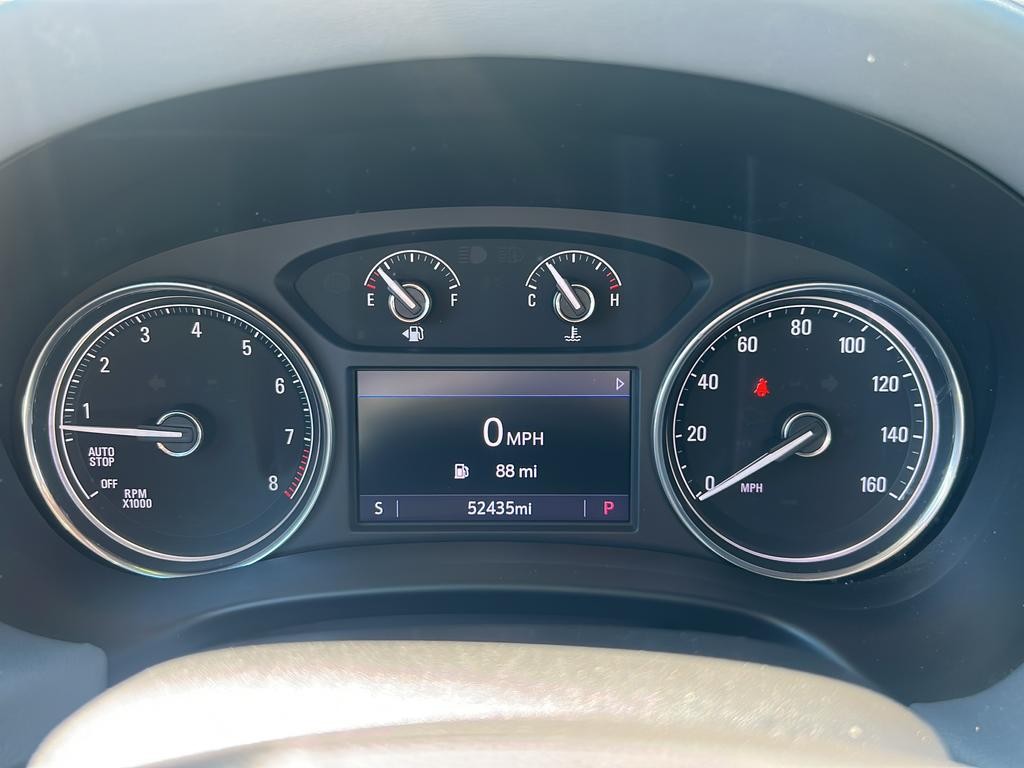 Buick Enclave Vehicle Full-screen Gallery Image 18