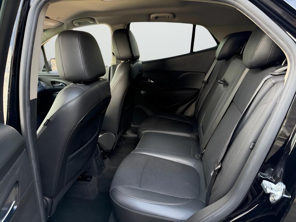 Buick Encore Vehicle Full-screen Gallery Image 18
