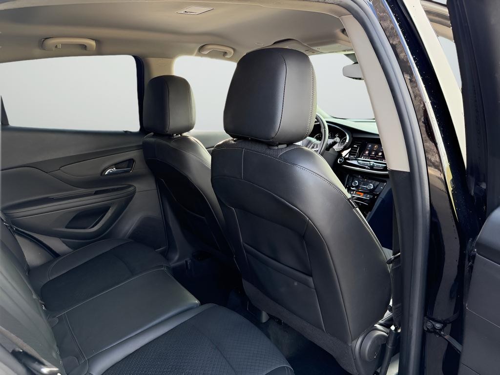 Buick Encore Vehicle Full-screen Gallery Image 23
