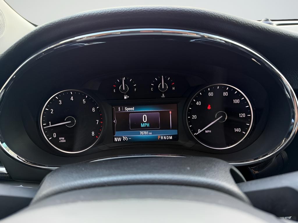 Buick Encore Vehicle Full-screen Gallery Image 29