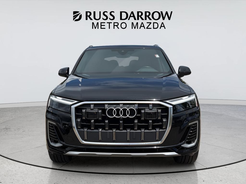 Audi Q7 Vehicle Full-screen Gallery Image 08