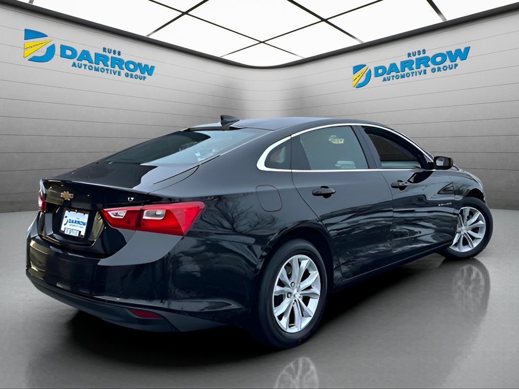 Chevrolet Malibu Vehicle Full-screen Gallery Image 05