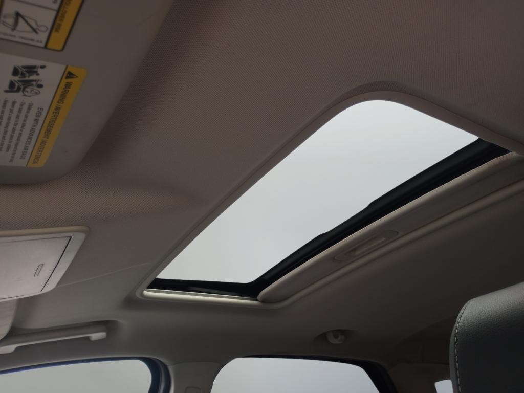 Ford EcoSport Vehicle Full-screen Gallery Image 19