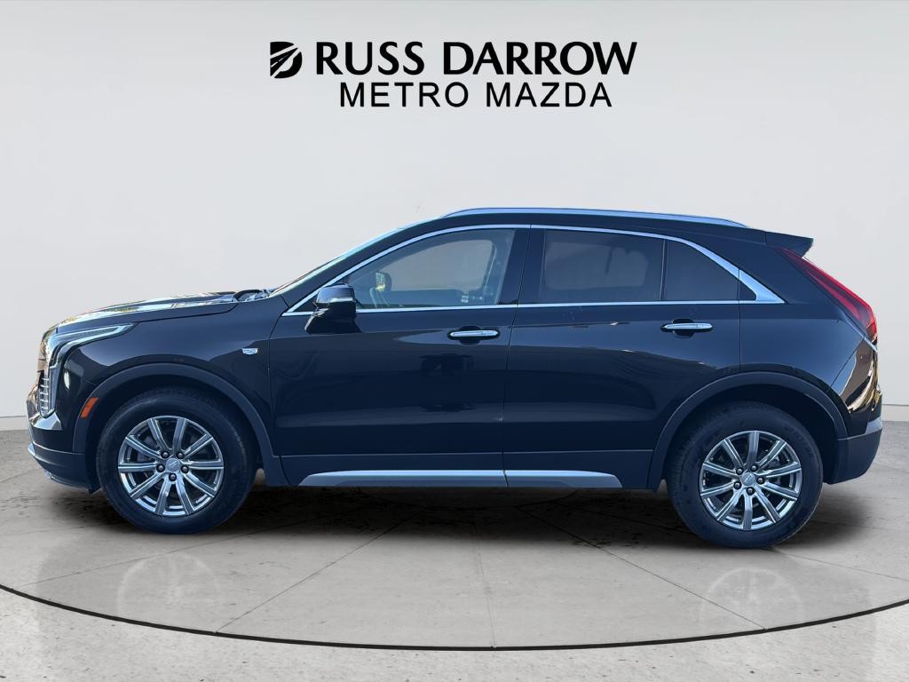 Cadillac XT4 Vehicle Full-screen Gallery Image 02