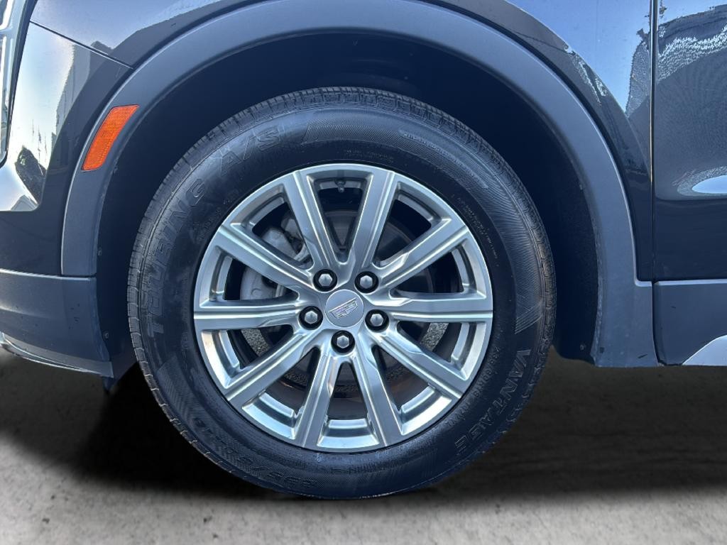Cadillac XT4 Vehicle Full-screen Gallery Image 10