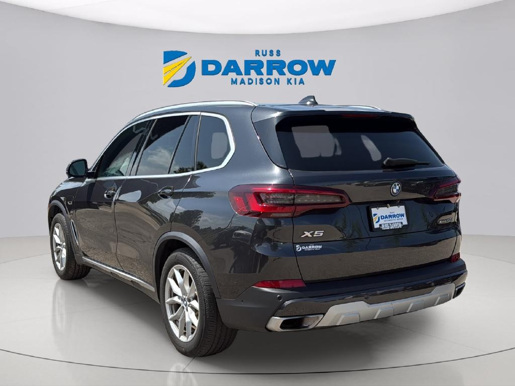 BMW X5 Vehicle Full-screen Gallery Image 03